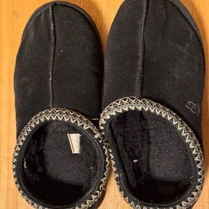 Black Ugg Tasmans